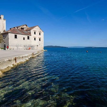 Suncica Apartments Kaštela Esterno foto
