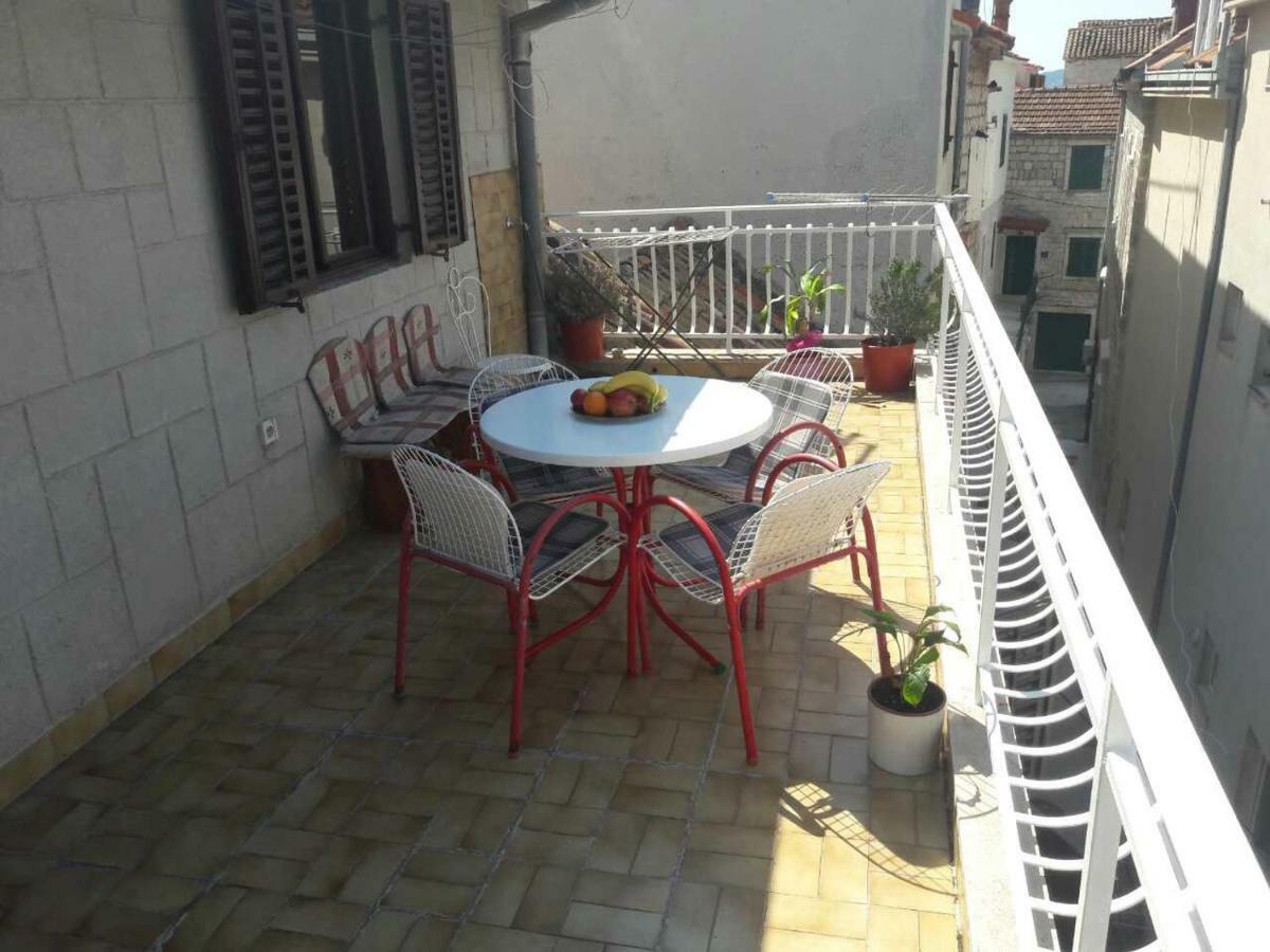 Suncica Apartments Kaštela Esterno foto