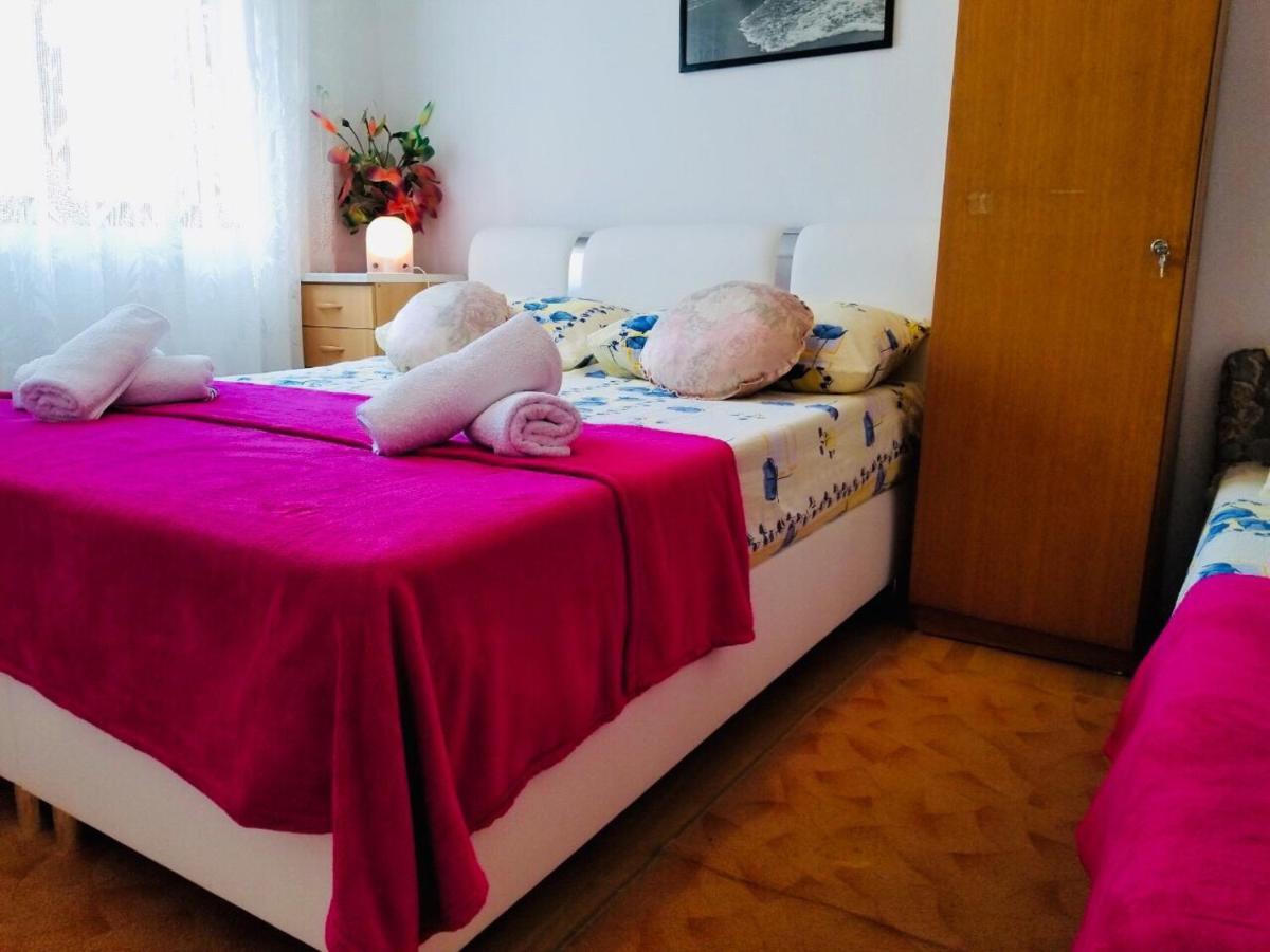 Suncica Apartments Kaštela Esterno foto