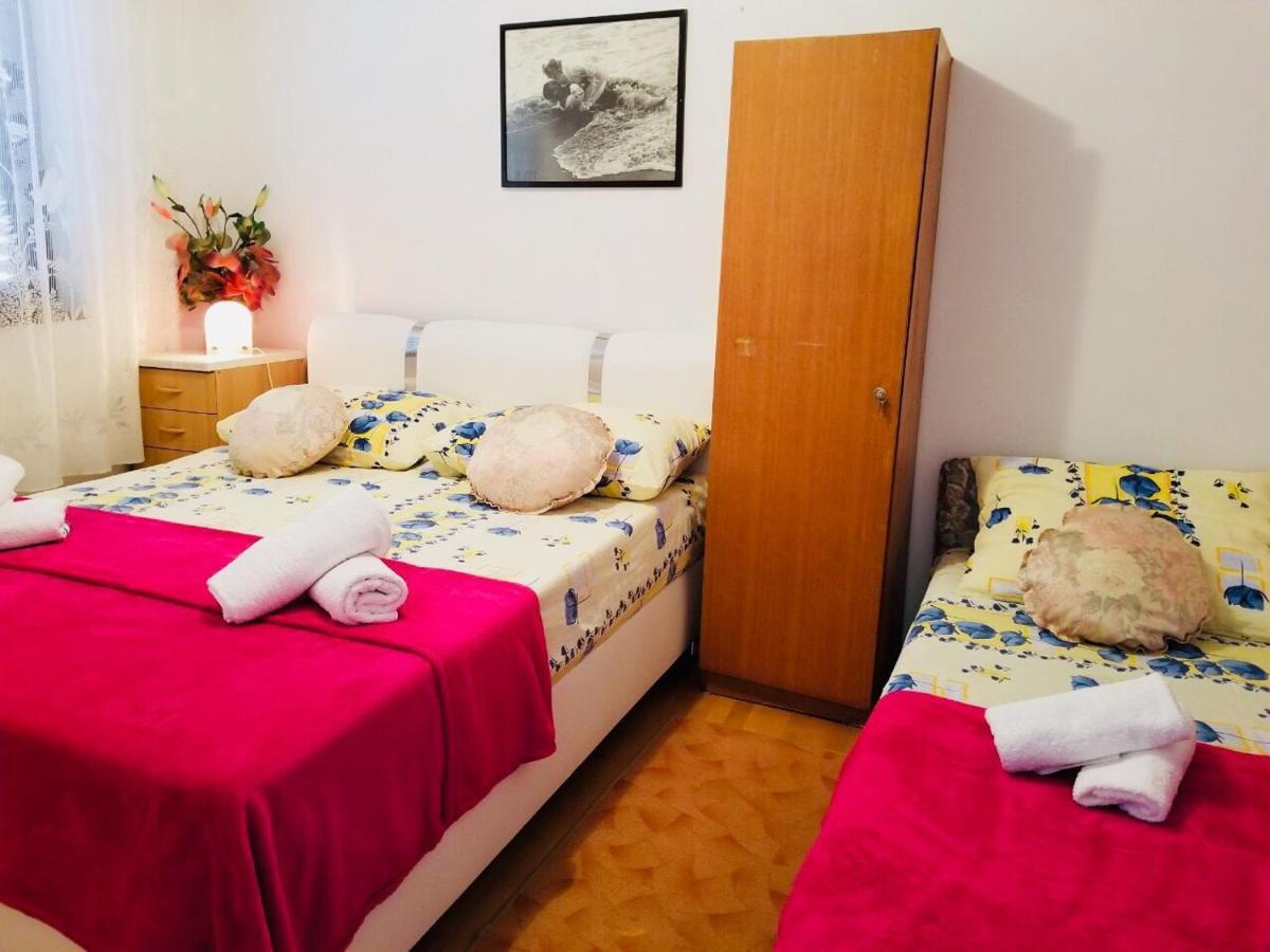Suncica Apartments Kaštela Esterno foto